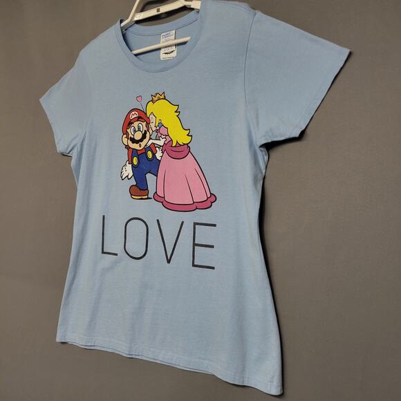 Nintendo Mario Peach Love Shirt Womens Large Graphic Tee Princess Kiss Video Gam - Picture 2 of 11